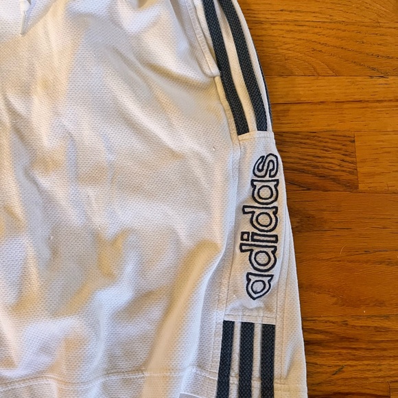 VINTAGE ATHLETIC BASKETBALL ORIGINAL ADIDAS SHORTS 3 stripes - Picture 4 of 7